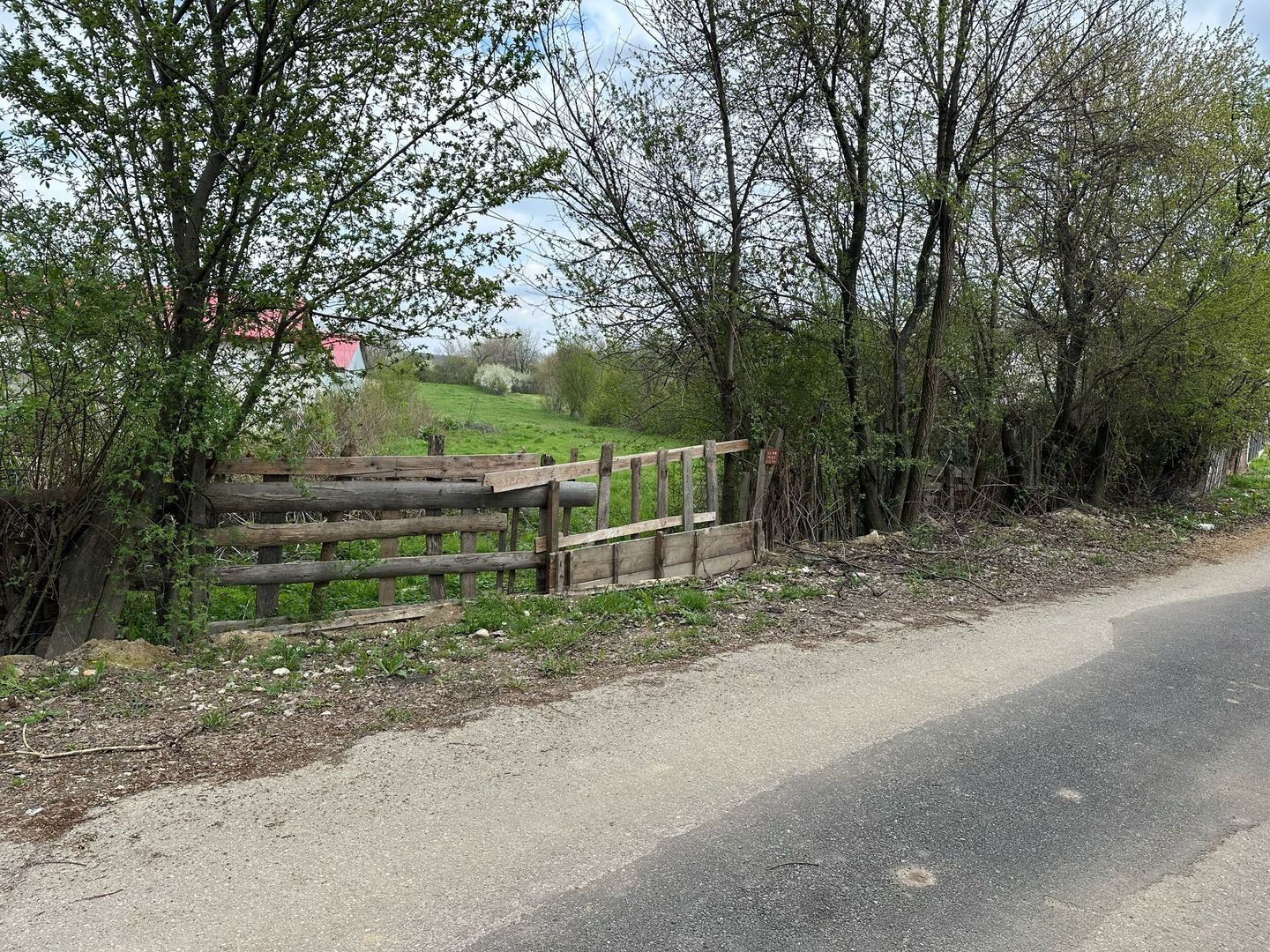 VÂNZARE TEREN CU POTENȚIAL MULTIPLU - Poză 4