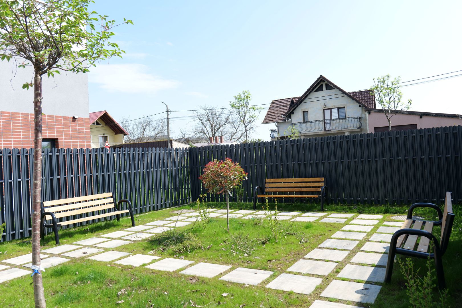 De vânzare casă deosebită 4 camere în localitatea Florești - Poză 2