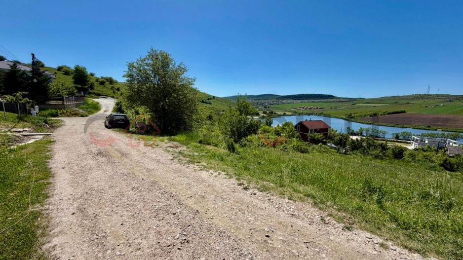 Parcela de vânzare cu vedere spre lac, Chinteni ! - Poză 4