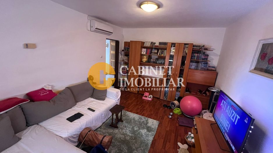 Dacia - 2 Camere Decomandat - Etaj Intermediar - Bloc 1980 - Poză 1