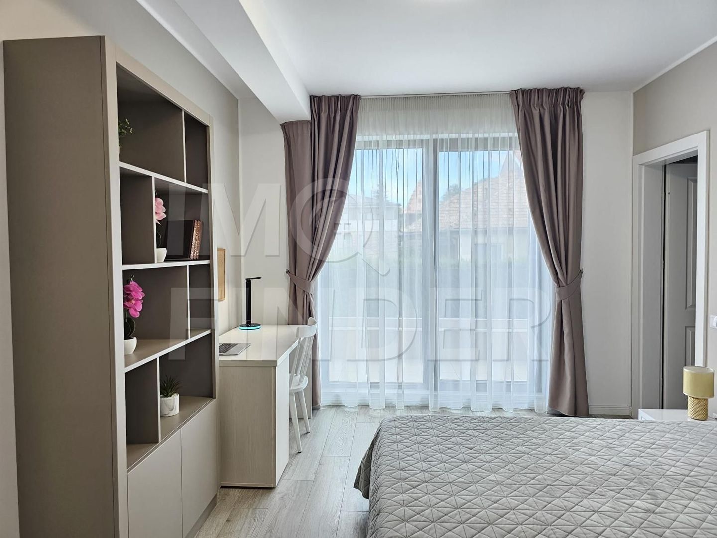 Inchiriere apartament 3 camere situat in vila privata, zona UMF - Poză 8