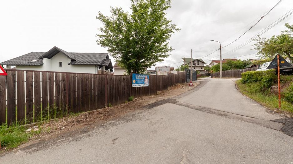 Teren Gavana locatie excelenta langa padure si facilitati cartier - Poză 11