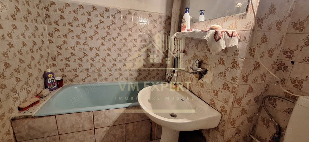 APARTAMENT 3 CAMERE ETAJ 4 GRUI CAMPULUNG - Poză 4