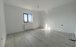Valu lui Traian (COD 07) Casă P+M cu 5 camere, teren de 517 mp - Poză 8