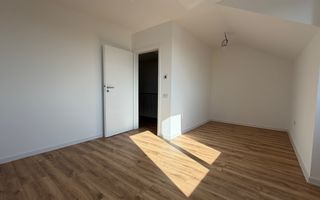 Duplex 4 camere | La asfalt | Toate utilitatile | Statie de autobuz - Poză 10