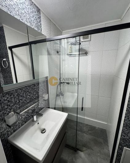 2 camere I Etaj 3 I Bd General Gh Magheru I Balcon deschis - Poză 9