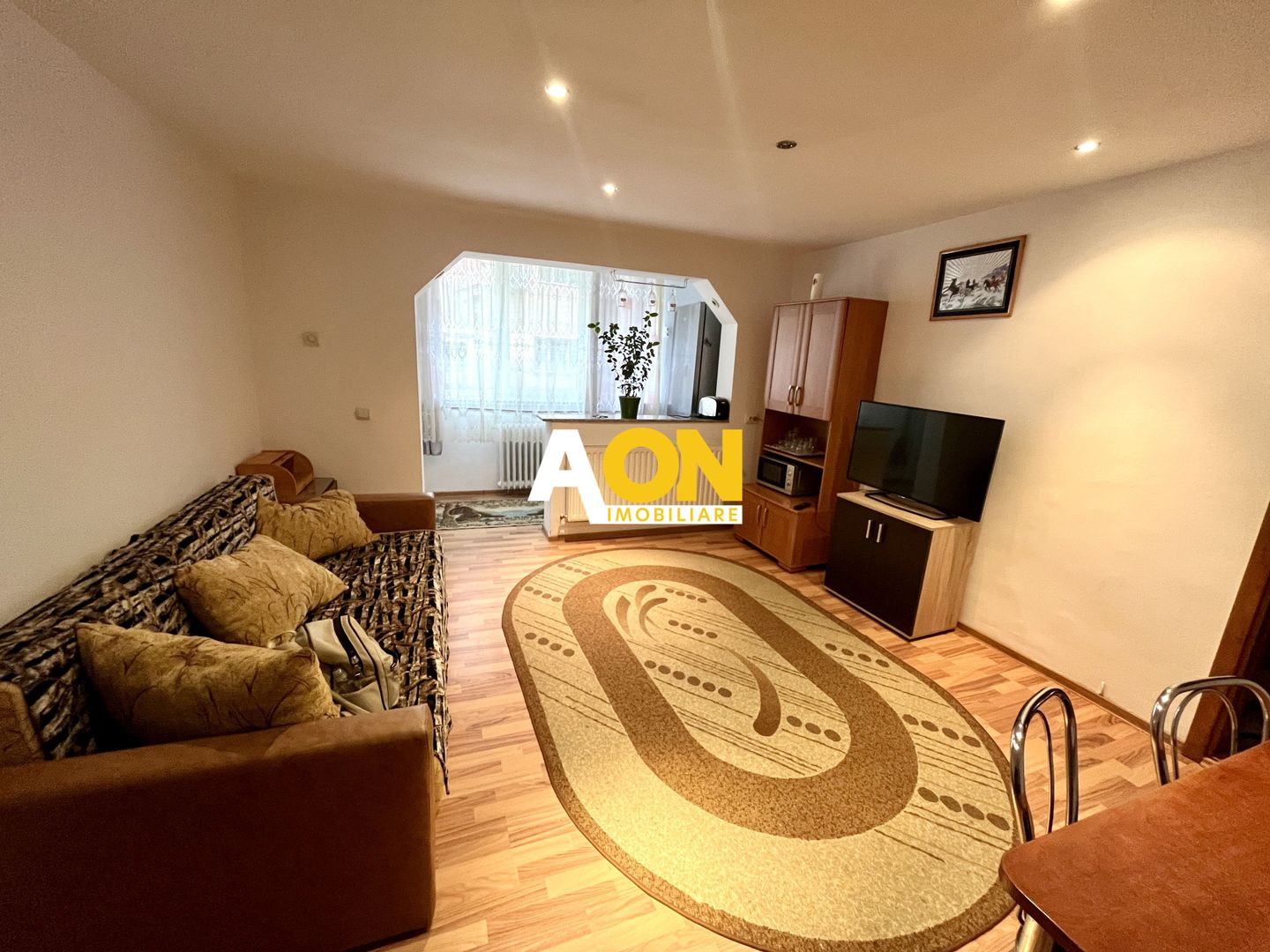 Apartament cu 3 Camere, Complet Mobilat, Zona Piață Cetate - Poză 1