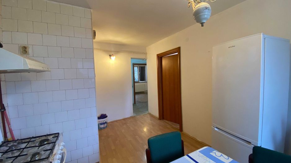 Apartament 2 camere decomandate Titulescu, Scoala nr 12 - Poză 2