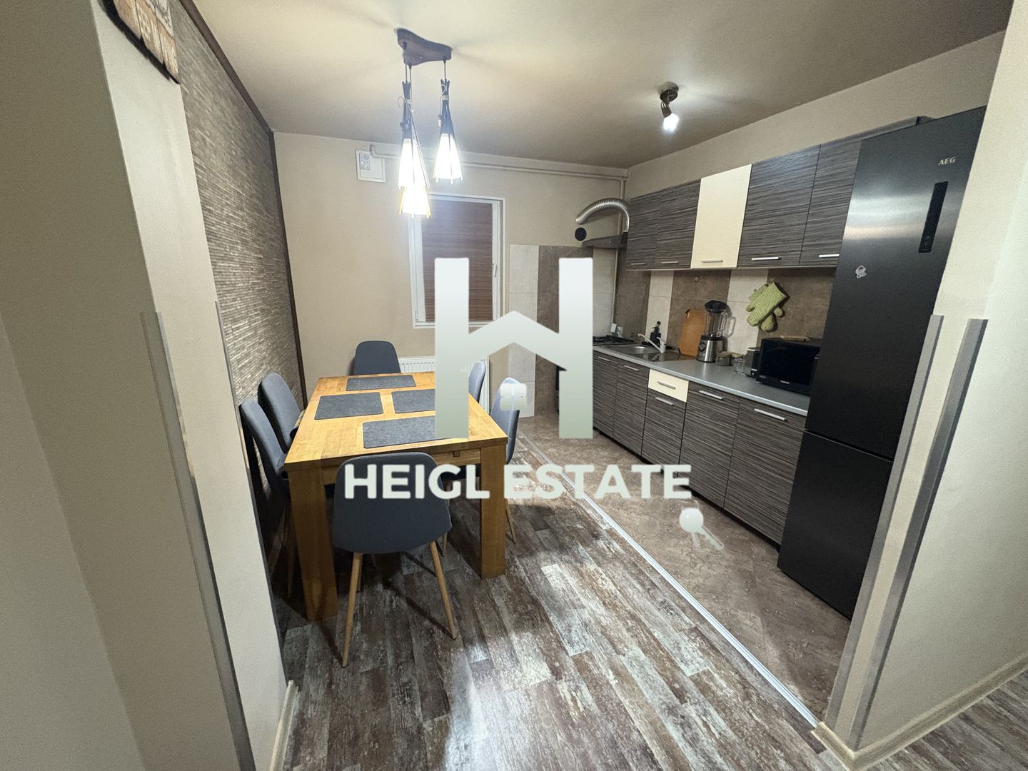 Apartament 3 camere Sagului - Poză 1
