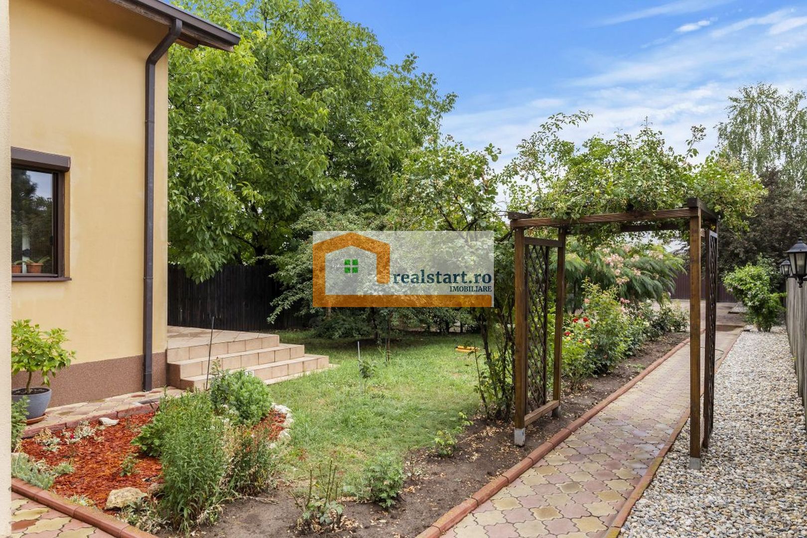 Vanzare Duplex, ideal investitie, piscina exterioara, trifazic - Poză 47