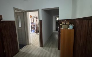Apartament decomandat 3 camere - 80 mp - Valea Lupului - 360€ - Poză 3