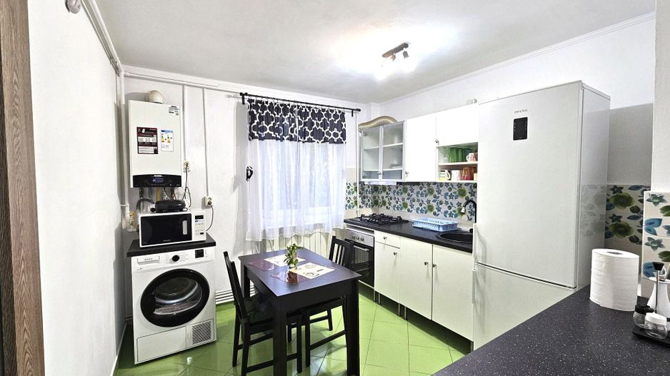 Închiriez Apartament cu 🏡 2 camere, centrală proprie, parcare, 1 Decembrie 1918 - Poză 6