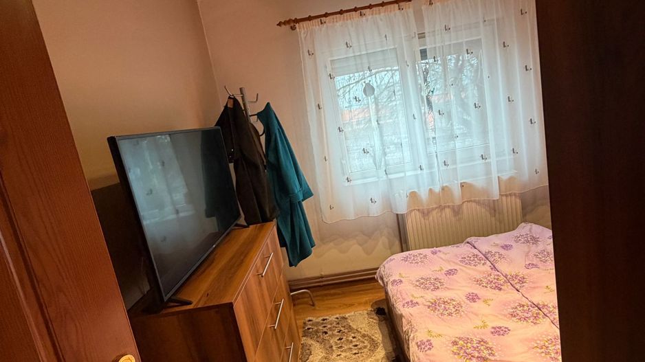 Calea Buziasului | 3 Camere | Etaj 1 | Centrala proprie | - Poză 5