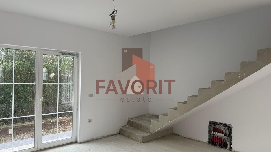 Duplex in Sanandrei | Toate utilitatile | 2 bai | Poarta acces auto | - Poză 9