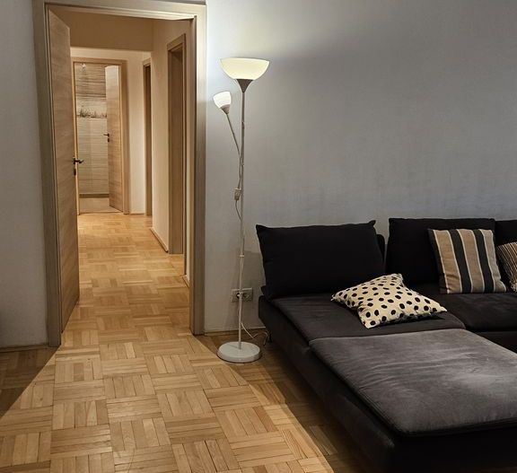 De inchiriat un apartament cu 4 camere, Lujerului, parcare inclusa - Poză 3