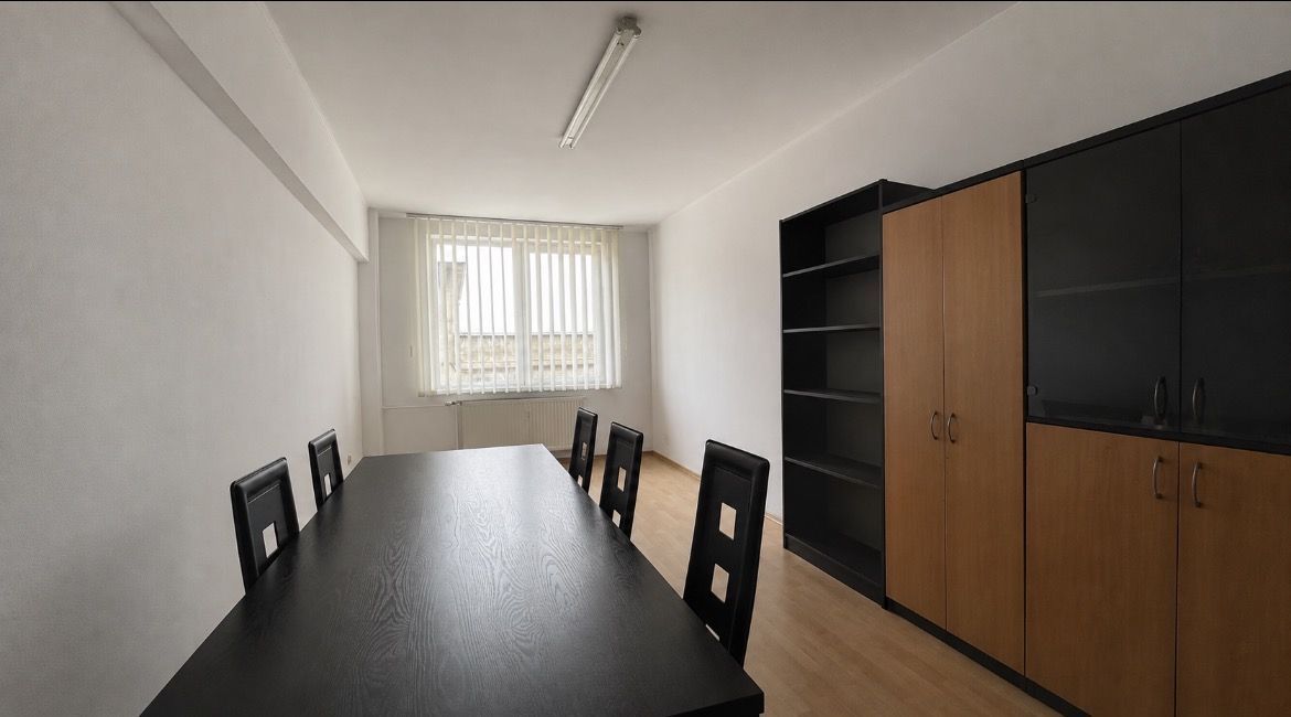 Birouri de închiriat, Calea Borsului - Poză 1
