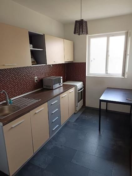 De vanzare Apartament 3 camere Tineretului, central - Poză 8