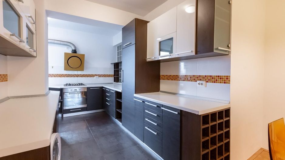 Apartament spatios cu garaj in zona Bogdanesti - Poză 13