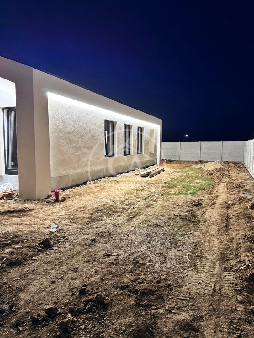 Casa de vanzare cu 4 camere in Santandrei, Bihor - Poză 5