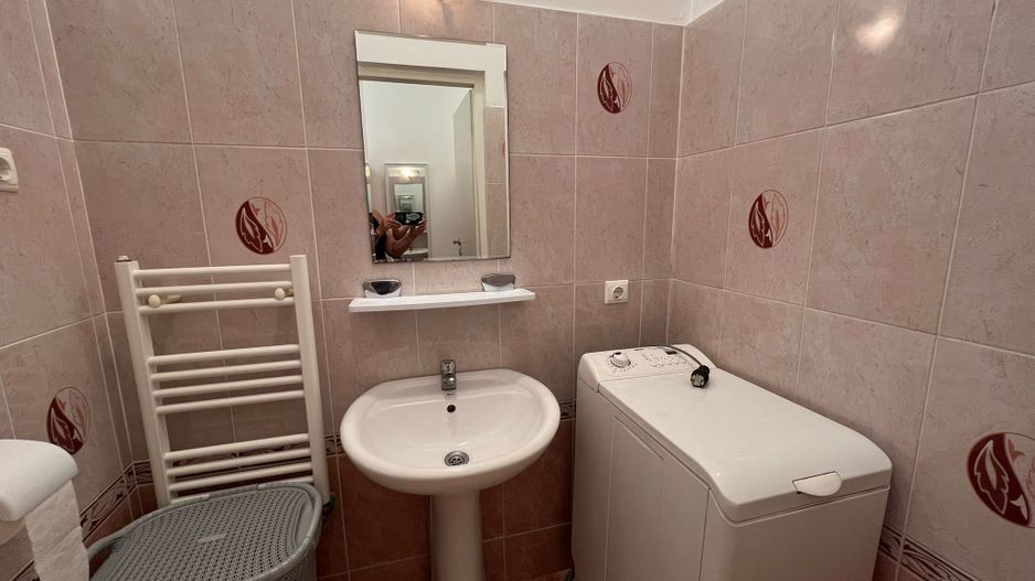 Apartament de inchiriat-2 camere,cu bai proprii,centrul orasului - Poză 6