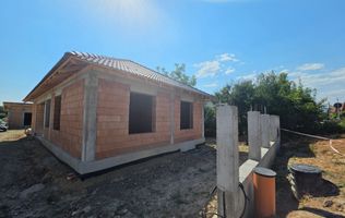 Casa Individuala, 4 Camere, 2 Bai, 730mp, Zona Centrala