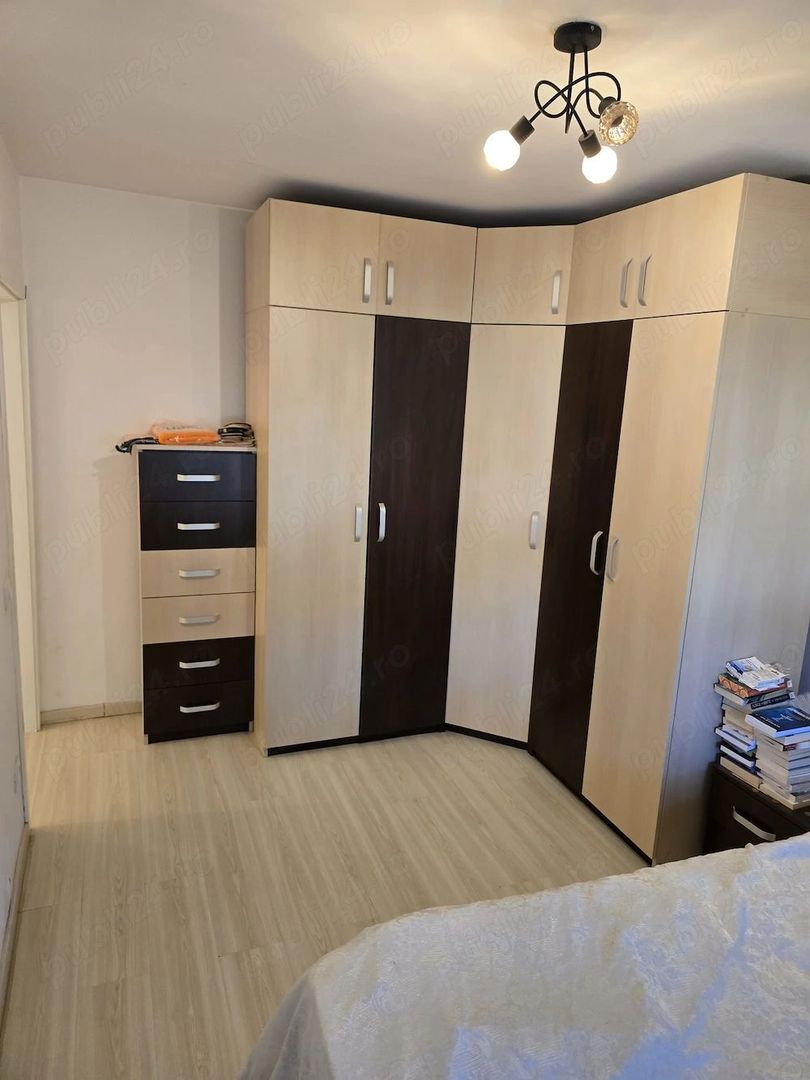 vand apartament 3 camere Circumvalatiunii  Favorit amenajat centrala - Poză 9