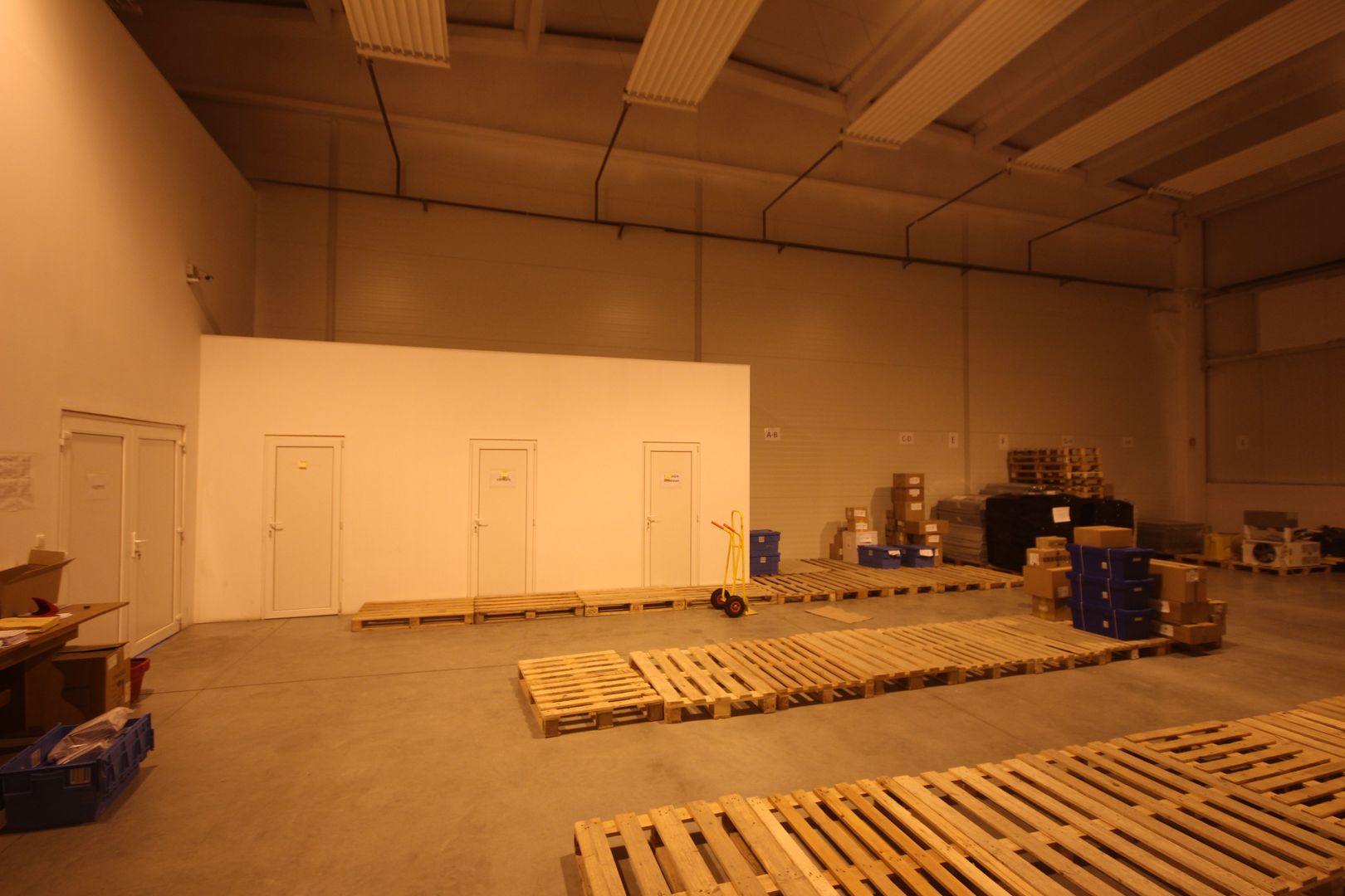 Spațiu industrial de 550 mp de închiriat în zona Freidorf - Poză 3