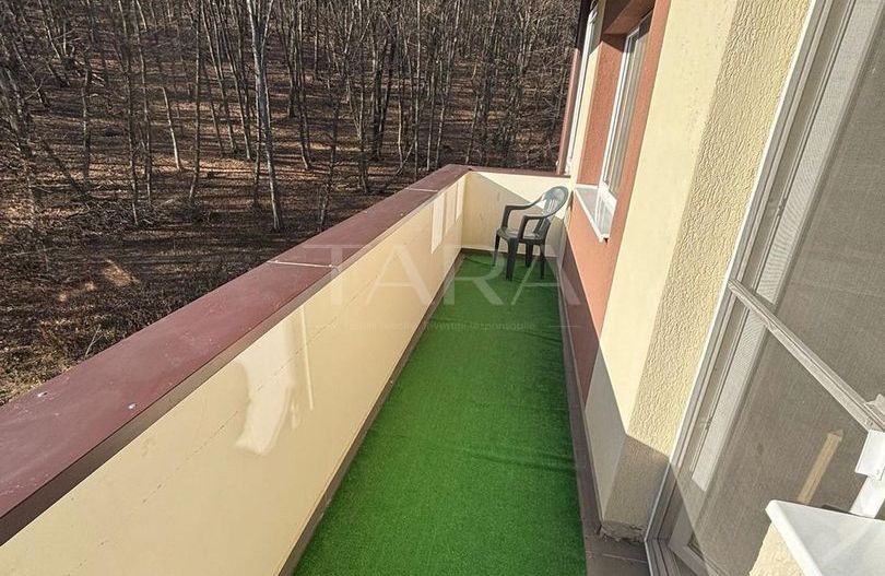 Apartament cu 3 camere, 2 băi și 2 balcoane, lângă pădurea Făget. - Poză 4