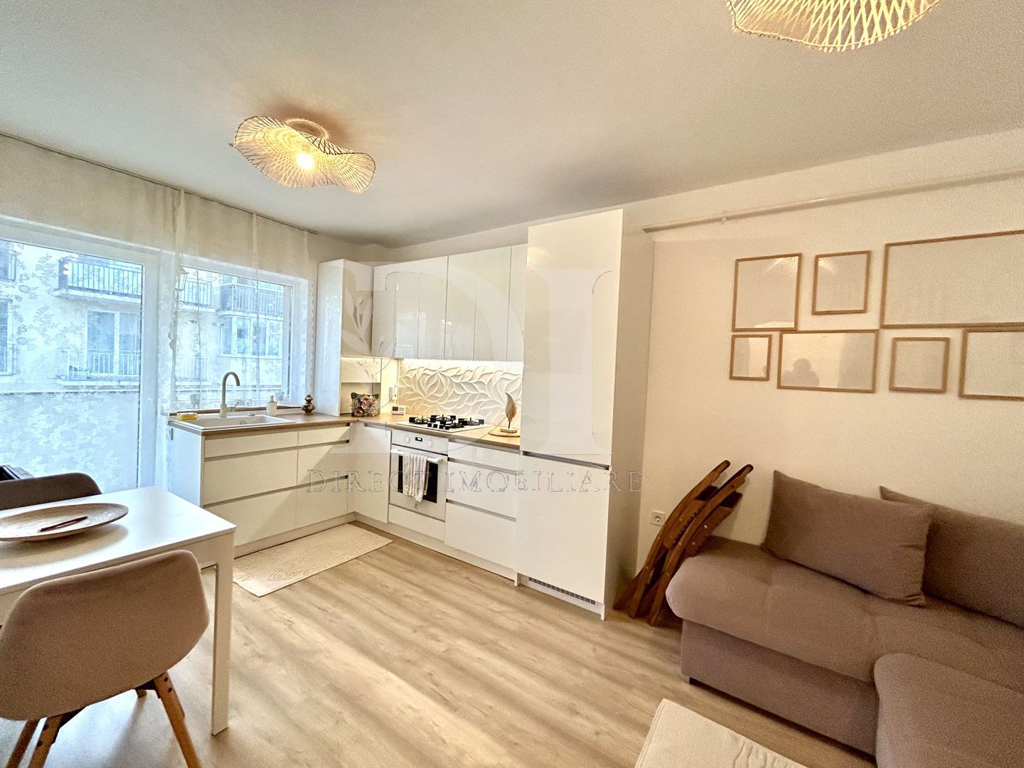 Apartament 2 camere de vanzare / Zona Eroilor / Floresti - Poză 9