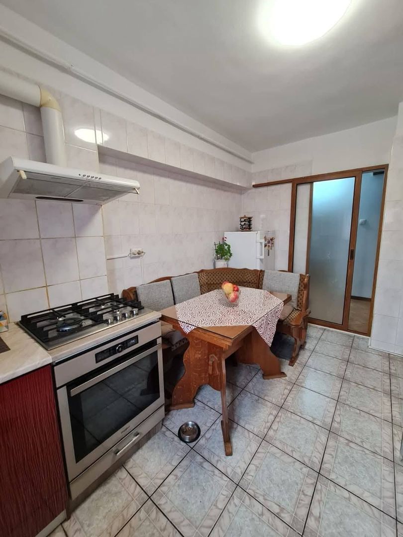 Apartament 3 dec,Micro 20,et 4 - Poză 16