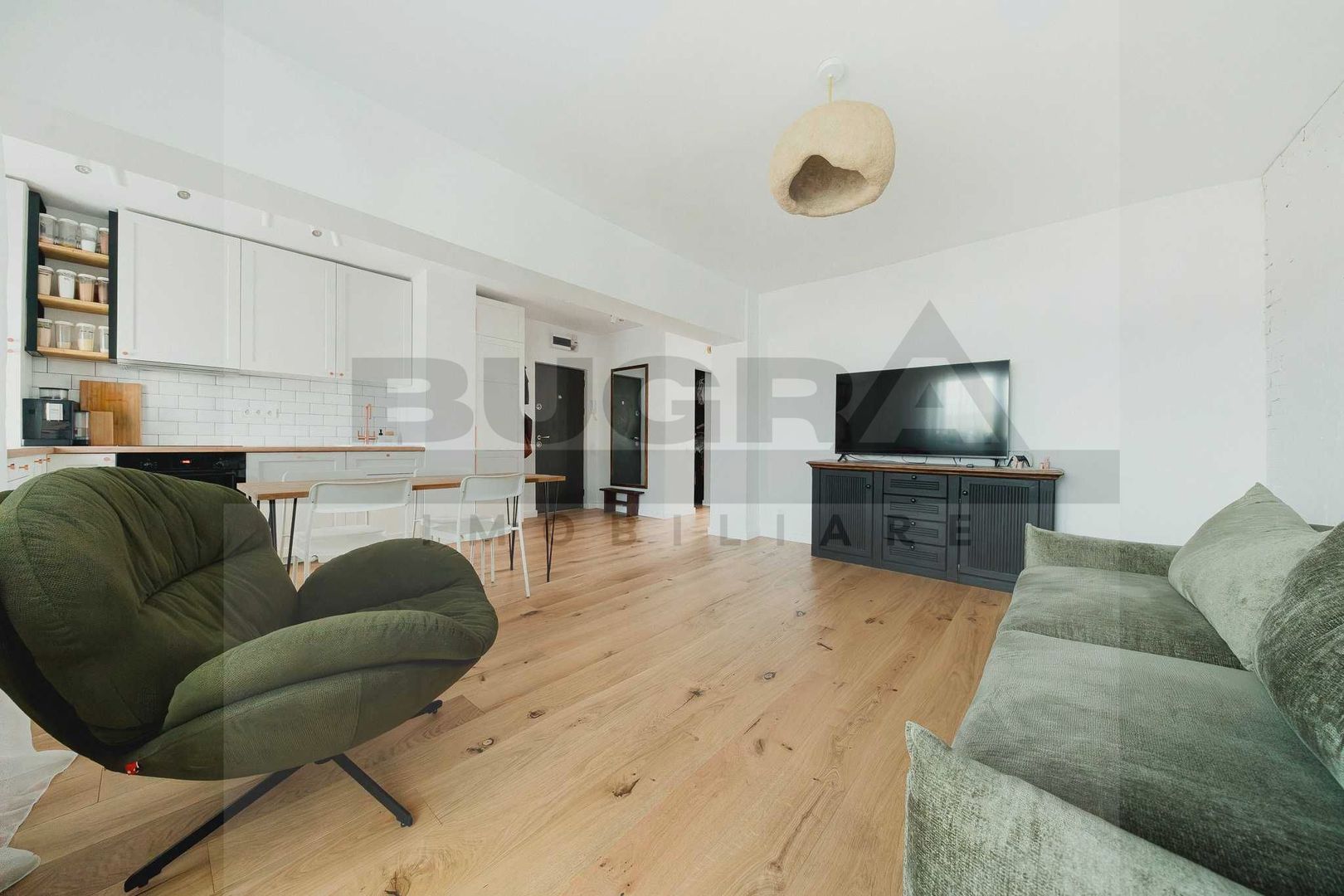 Apartament de 3 camere, complet renovat, zona Piata Flora - Poză 1