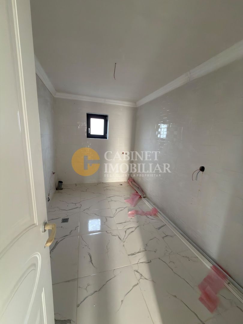 🏡 VILĂ DEOSEBITĂ 250 MP UTILI,1800 MP TEREN , TUTORA –  187.000 €! 🏡 - Poză 18