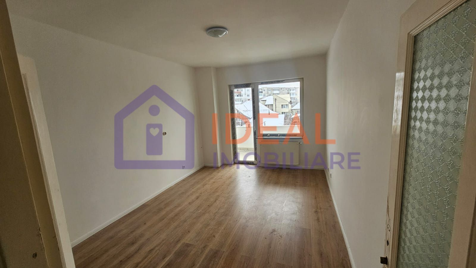 Spatiu Comercial cu 11 camere, 365 mp utili,  zona Cale Dumbravii - Poză 17