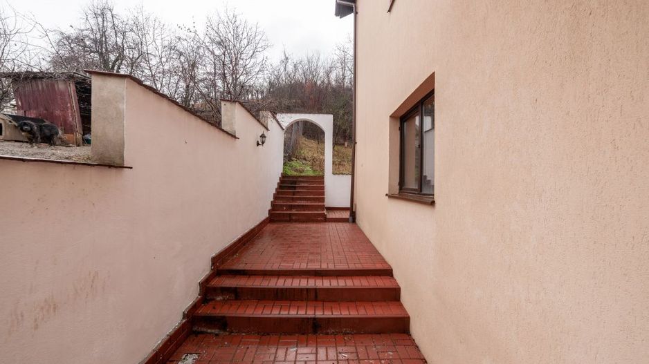 Casă spațioasă P+1+M – Izvorani, Ștefănești | Ideală pentru 2 familii! - Poză 11