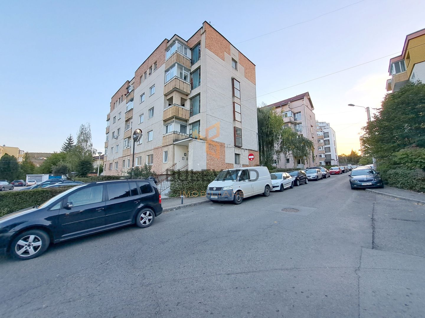 Garsoniera confort 1 + boxa de depozitare, in zona Minerva! - Poză 12