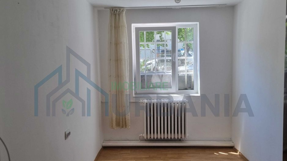 Cameră de vânzare, zona Bucium-Bularga, renovată, parchet, termopan, parter, 17000 euro negociabil - Poză 1