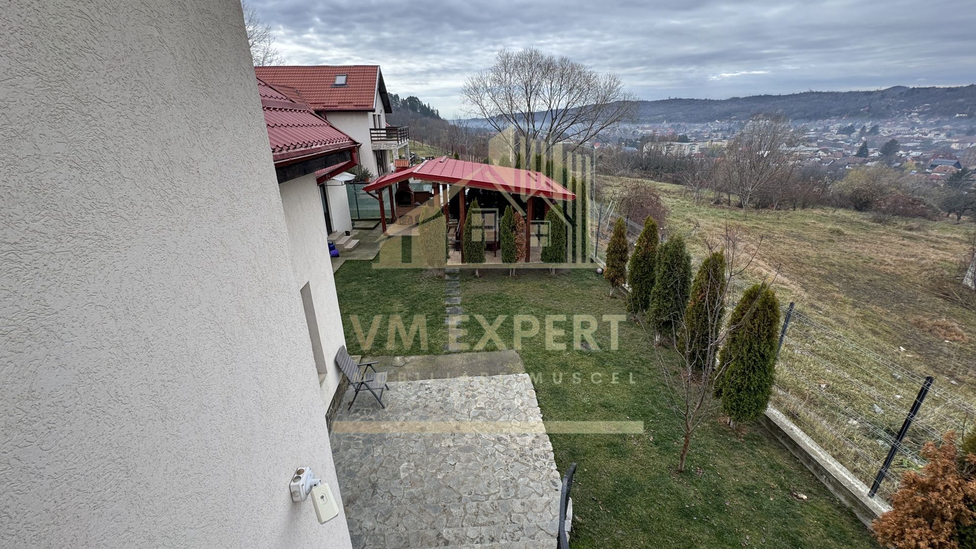 VILA 5 CAMERE 246 MP TEREN 817 MP CÂMPULUNG, 0 COMISION CUMPARATOR - Poză 64