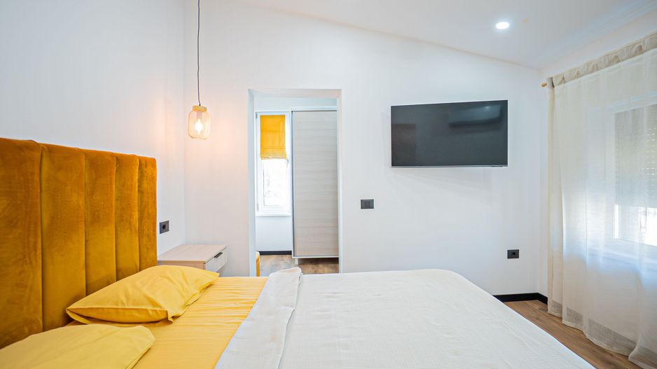 Lumina – Casa P+1E de vânzare, mobilată/echipata, cu piscină si garaj. - Poză 22