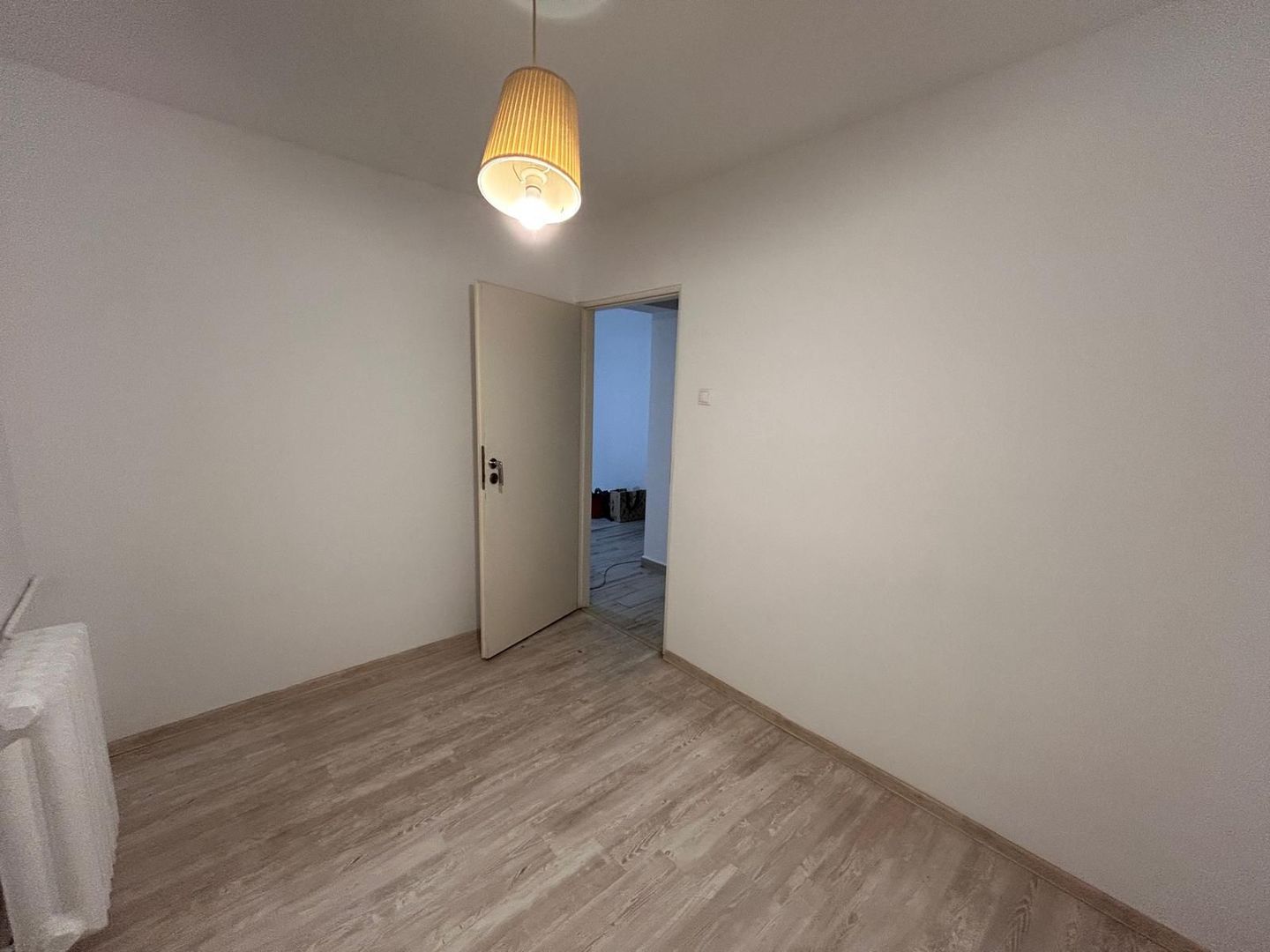 Apartament 2 camere, renovat, instalatii noi, parcare - Poză 8