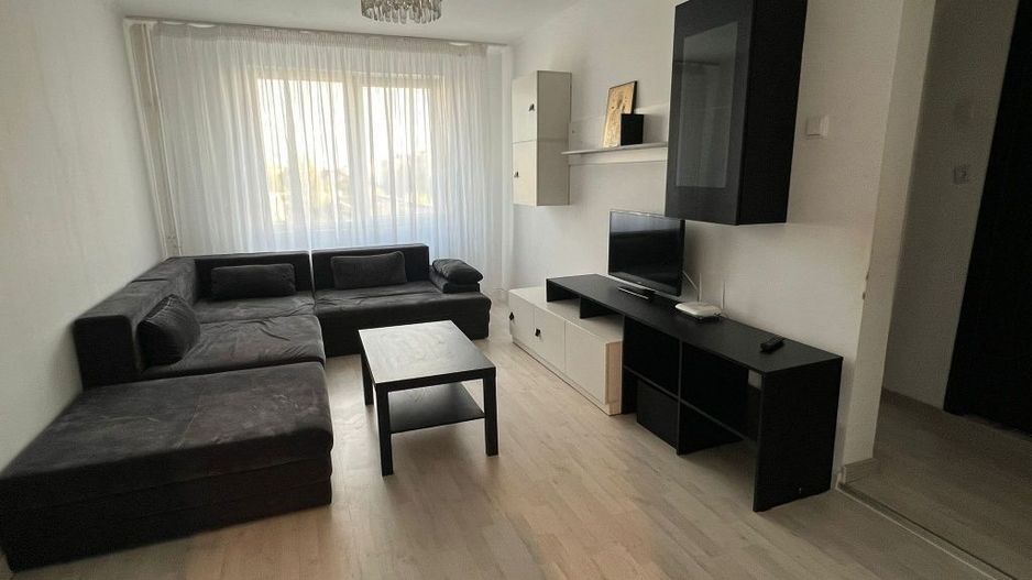 Vanzare apartament 3 camere - Poză 1