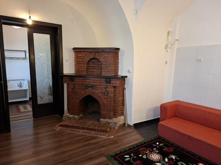 4 camere într-o vilă elegantă, retrasă și liniștită – zona Vasile Lascăr - Poză 1