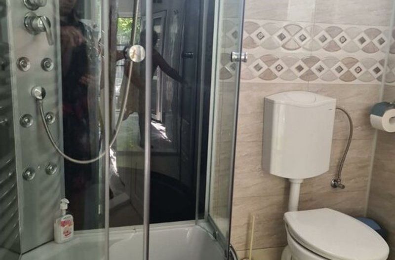 De inchiriat - casa P+1E+M - zona Port, langa liceul de Marina - Poză 3