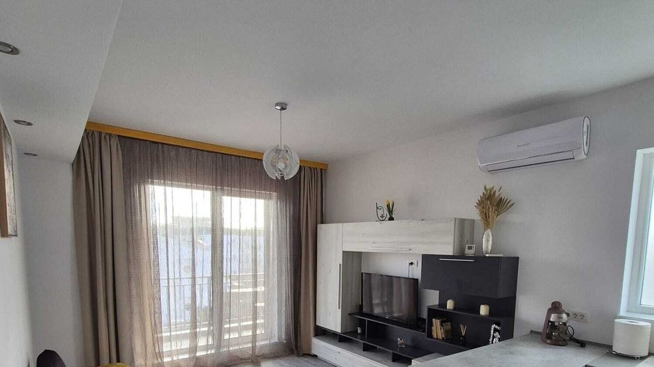 Închiriez 2 camere mobilat, Mamaia Nord, lângă Kaufland, termen lung - Poză 2