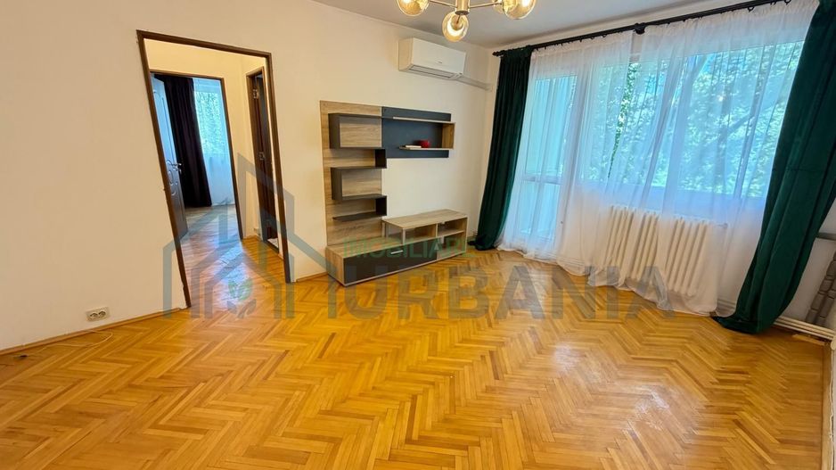 Apartament 3 camere, mobilat, etaj 3/4, fara risc seismic, Podu Ros, Iasi - Poză 1