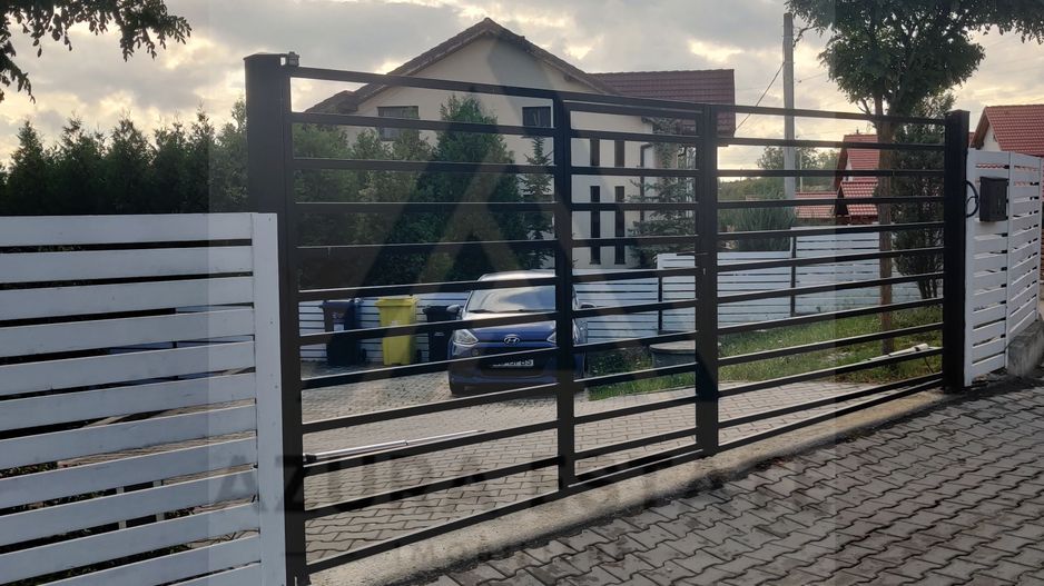 Casa individuala 4 camere 2 bai si teren 573 mp in Bavaria Park - Poză 14