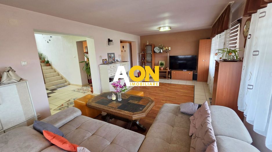 Casă cu 4 camere cu garaj, teren 619 mp, Alba Iulia - zona Micești - Poză 6