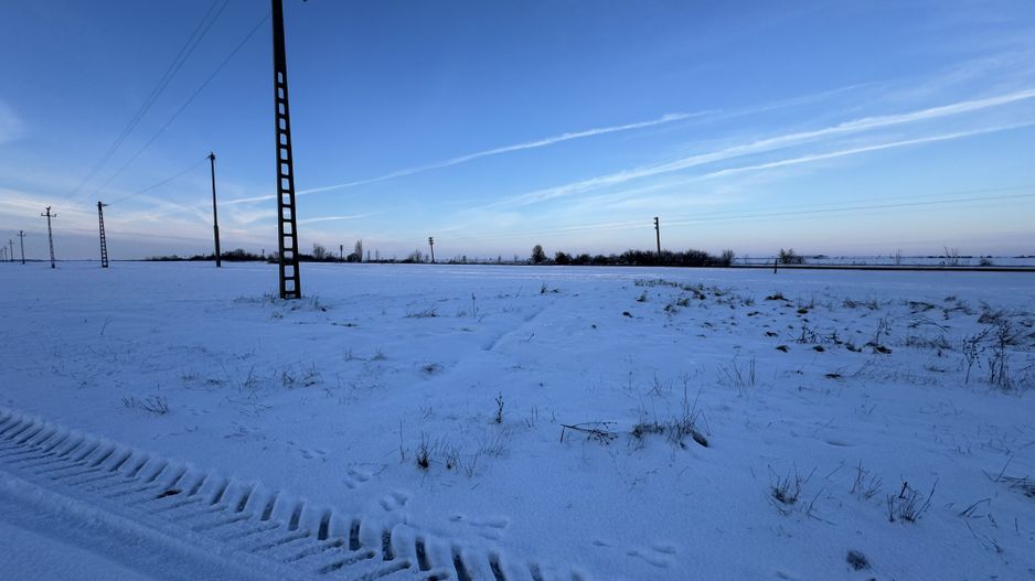 Vand Teren Extravilan Becicherecu Mic(zona industriala) 18.000mp,Utilitati - Poză 6