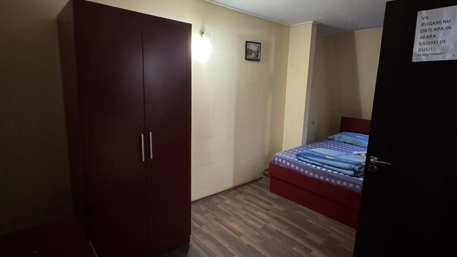Casa de inchiriat, 25 camere, 25 bai, receptie,T719 - Poză 23
