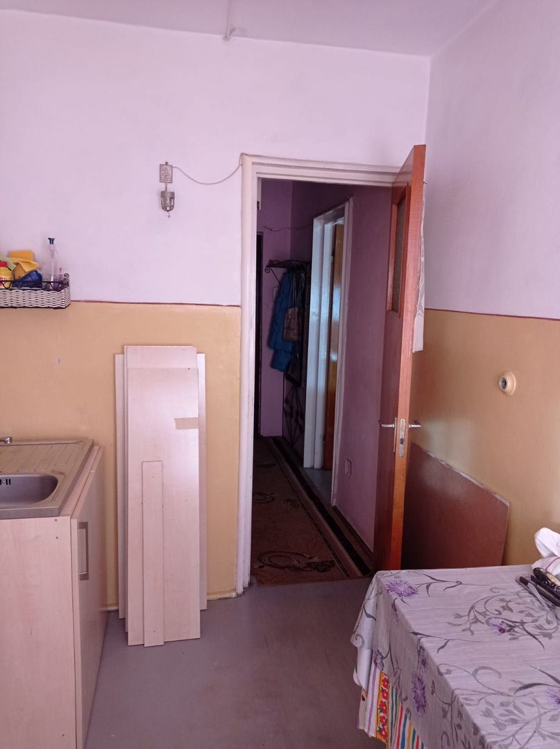 APARTAMENT SEMIDECOMANDAT 50MP BLOC STRADAL METROU CONSTANTIN BRANCUSI - Poză 10