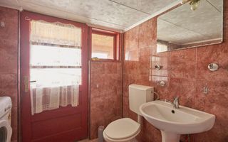 Casa in Leresti, la strada principala, cu rau in spate | teren 831 mp- Campulung - Poză 9